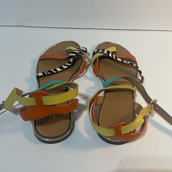 Report Signature Strappy Sandals - Picture 4 of 5